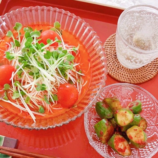 ユッケジャンの素で作る冷麺&胡瓜のキムチ和え